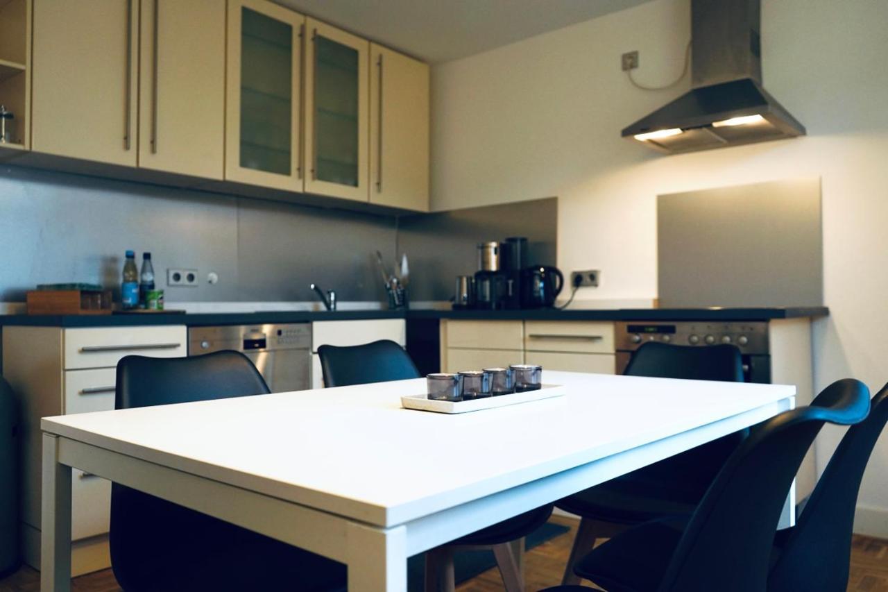 Geraeumiges Wohnen Fuer 7 Personen- Parkplatz- Waschmaschine- 3 Schlafzimmer ウォルフスブルク エクステリア 写真